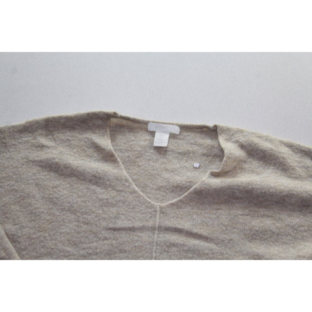 Beige Heathered V Neck Knit Pullover Sweater Womens Size Medium Ribbed - Picture 2 of 9